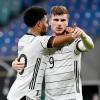 Warum dürfen Serge Gnabry und Timo Werner spielen, Kinder aber nicht? Weil sie sich Sicherheit erkauft haben. 