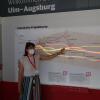Frederike Geyer erklärt die geplanten Bahnstrecken-Varianten zwischen Ulm und Augsburg
