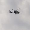 Derzeit kreist ein Hubschrauber der Polizei über Mindelheim (Symbolbild).