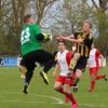 Einen Schritt zu spät kam in dieser Situation Daniel Leiminger (rechts) gegen Martin Mayer. Am Ende gewann der Munzinger SV gegen Wallerstein mit 4:3.  	