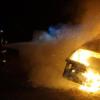 In Uttenhofen hatten die Insassen eines brennenden Autos Glück. Der Brand konnte schnell gelöscht werden. 