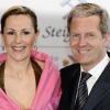 Der niedersächsische Ministerpraesident Christian Wulff (CDU) und seine Frau Bettina