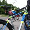 Die Polizei kontrolliert in Augsburg Radfahrer, die entgegen der Fahrtrichtung unterwegs sind, also sogenannte Geisterradler.