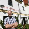 Am Samstag, 29. September, eröffnet der neue Geschäftsführer Sebastian Kahl den Gasthof Strasser in Gersthofen offiziell neu. 