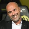 Dortmunds Trainer Peter Bosz hat mächtig gute Laune: Beim 6:1 gegen Mönchengladbach spielte seine Mannschaft groß auf. Ob das auch gegen Augsburg klappt?