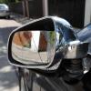 Unfallflucht: Der Außenspiegel eines Opel in Kissing wurde beschädigt.