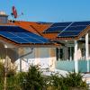 In Wertingen eigenen sich laut des interaktiven „Solarpotenzialkatasters“ die meisten Hausdächer für eine Belegung mit Solarpanelen. Das kann über die Jahre viel Geld sparen und schont zugleich auch die Umwelt. 