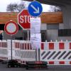 Die gemeinsame Untersuchungsstelle von Landkreisen und Stadt Augsburg in Haunstetten soll heute wieder aufgelöst werden. Mobile Teams sollen zu den Menschen fahren, bei denen der Verdacht einer Infektion besteht. 	