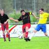 Nichts zu bestellen hatten die Dasinger (in Rot-Schwarz) um Kapitän Christoph Schulz beim 3:6 im Derby beim TSV Pöttmes. Foto: Rummel