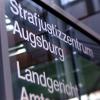 Das Justizzentrum in Augsburg: Wegen Missbrauchs eines Mädchens steht ab Montag ein 22-Jähriger vor dem Amtsgericht.