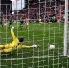 FCA-Torhüter Finn Dahmen dürfte die Niederlage gegen Mainz besonders wehtun.