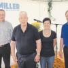 Die Firma Miller in Filzingen hat ihr 20-jähriges Firmenbestehen gefeiert. Unser Bild zeigt Robert Wörner, Dr. Jochen Kress, Ruth Kress und Ulrich Krenzer während des Festakts.  