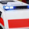 Zu einem Unfall ist es am Donnerstagnachmittag am Kreisverkehr der Kreisstraße NU14 bei Vöhringen gekommen. Eine Frau wurde dabei verletzt.