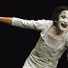 Pantomime Marcel Marceau bei einem Auftritt,