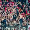 Standard-Lüttich-Fans haben am Rande des Europa-League-Spiels gegen Eintracht Frankfurt Polizisten mit Steinen beworfen. 