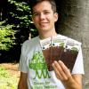 Felix Finkbeiner (Gründer von Plant-for-the-Planet) hat die Gute Schokolade Zartbitter auf den Markt gebracht.