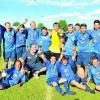 Ein Riesenpott: Der Platzhirsch und Bezirksligist FV Senden holte sich mit der lupenreinen Bilanz von vier Siegen in vier Spielen den Illerpokal. Foto: hhö