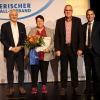 
Besondere Ehrung: Rudi Völler (links) überreichte Marika Mertl den Ehrenamtspreis des BFV.