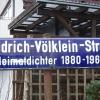 Die Friedrich-Völklein-Straße in Oettingen: Ihr Namensgeber kam 1880 in Lehmingen zur Welt. Er arbeitete in Würzburg als Lehrer. Seinen Ruhestand verbrachte er aber in Nördlingen und im Ries. 