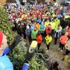 Über 300 Läufer versammelten sich wohl auch dieses Jahr wieder zum Butterbrezellauf zu Gunsten der Kartei der Not beim Gasthof Adler (Holzheim). 