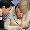 Bundeskanzlerin Angela Merkel (CDU) und Bundeswirtschaftsminister Philipp Rösler (FDP): Viele Wochen wurde um den Euro-Rettungsschirm gerungen und gestritten. Die schwarz-gelbe Koalition sah sich phasenweise am Abgrund. Diesen hat sie nun übersprungen. Bis zum nächsten Mal. dpa