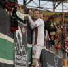 Daniel Baier hat sein Herz an den FC Augsburg und die Fans des Bundesligisten verloren. 