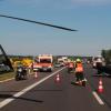 Bei einem Verkehrsunfall gestern auf der A8 zwischen Günzburg und Leipheim erlitt eine Motorradfahrerin lebensgefährliche Verletzungen. Eine Autofahrerin wurde schwer verletzt. 	