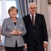 Frank-Walter Steinmeier und Angela Merkel: In seine Kritik an der Politik hat der Bundespräsident auch die Kanzlerin einbezogen.