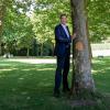 Mein Freund, der Baum: Ministerpräsident Markus Söder im Juli bei der Präsentation seines „Klimafahrplans“.