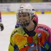 Dennis Sturm – hier im Faschingstrikot, das er mit designet hat – bleibt den Landsberg Riverkings auch nächste Saison erhalten.