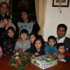 Elli Zerva und Dimitrios Dimoulus (v. li. im Bild) freuten sich mit den vielen Kindern über die gelungene „interkulturelle“ Weihnachtsbegegnung. 
