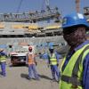 WM 2022: Das sind die acht Stadien in Katar. Im Bild: Bauarbeiter arbeiten am Lusail-Stadion, einem der Stadien der WM 2022.