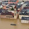 ARCHIV - Überflutet ist im Juni 2013 die Alt- und Innenstadt von Passau.