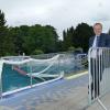 Bobingens Bürgermeister Klaus Förster freut sich auf die Wiedereröffnung des Bobinger Freibads Aquamarin. 	