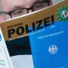 In einer Ausgabe der Zeitschrift „Deutsche Polizei“ werden Tipps zum Umgang mit „Reichsbürgern“ gegeben. Im Zuständigkeitsbereich der Kripo Neu-Ulm gibt es etwa 100 solcher Leute, die den Staat ablehnen. 