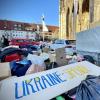 Auf dem Ulmer Münsterplatz gab es eine große Sammlung von Spenden für Menschen in der Ukraine. 