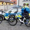 Die Beamtinnen und Beamten der Zusmarshauser Polizei haben Verstärkung bekommen. Sie fahren nun auch auf dem Fahrrad Streife.
