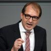 CSU-Landesgruppenchef Alexander Dobrindt befürwortet den Sonderparteitag der CDU.