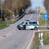 Diese Bilder gehören bald der Vergangenheit an: Polizisten kontrollieren in der Nähe von Neuhaus am Inn an der Grenze zu Österreich. 