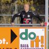Der Trainer hinter der Bande: Am vergangenen Samstag machte TSV-Coach Sven Kresin erstmals mit der Ampelkarte Bekanntschaft. 