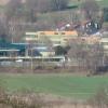 Blick auf das Krumbacher Schul- und Sportzentrum mit Hallenbad (links). Über die Zukunft des Bades wird derzeit kontrovers debattiert. 