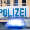 Mit Verspätung hat ein Fahranfänger einen Unfall bei der Polizei Burgau gemeldet.