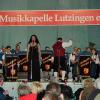 Einen fulminanten und abwechslungsreichen Konzertabend bot die Musikkapelle Lutzingen bei ihrem Frühjahrskonzert in Oberfinningen. Dabei überzeugte die ausgebildete Opernsängerin Katharina Diana Brandel mit ihrer klangreinen und vielfältigen Stimmfarbe.   

