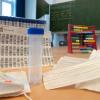 Die „Lolli-Tests“ haben an einer Königsbrunner Grundschule nicht angeschlagen. Kurz darauf hatten sich zahlreiche Schüler angesteckt.  	