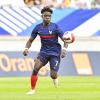 
Der FC Augsburg steht kurz vor der Verpflichtung des französischen U20-Nationalspielers Nathanael Mbuku.