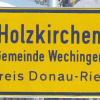 Der Name Holzkirchen hat nichts mit dem Baumaterial zu tun.  