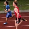 Paul Pöller (rotes Trikot) vom TSV Friedberg lief bei der U20 erstmals die 400 Meter und überzeugte mit der Zeit von 58,30 Sekunden.  	 	