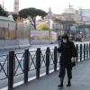 Ein Land im Ausnahmezustand: Das Coronavirus hat Italien fest im Griff. Das öffentliche Leben ist weitgehend zum Erliegen gekommen. Die Straßen in den Städten – im Bild Rom – sind fast menschenleer. 