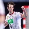 Deutschland trifft im Auftaktspiel der Handball-WM 2021 heute in Ägypten auf Uruguay. Alle Infos zum konkreten Termin, der Uhrzeit und der Übertragung live im TV finden Sie hier. Die Generalprobe glückte bereits. Im Bild: Deutschlands Uwe Gensheimer, jubelnd nach einem Tor.