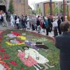 Bereits voriges Jahr war ein Blumenbild vor der Kirche St. Ulrich gestaltet worden. 	